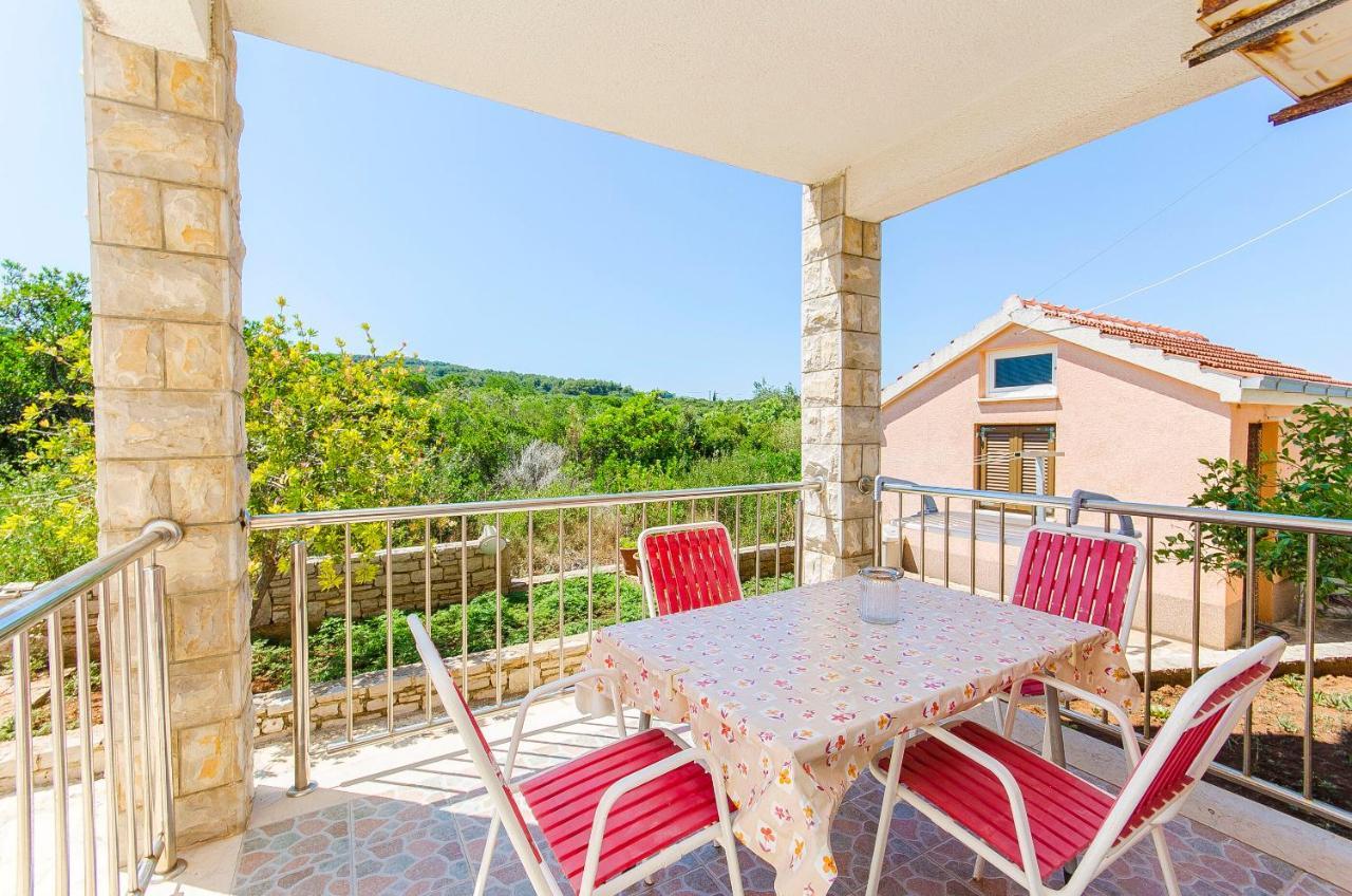 Apartments Kazimir Nečujam 외부 사진